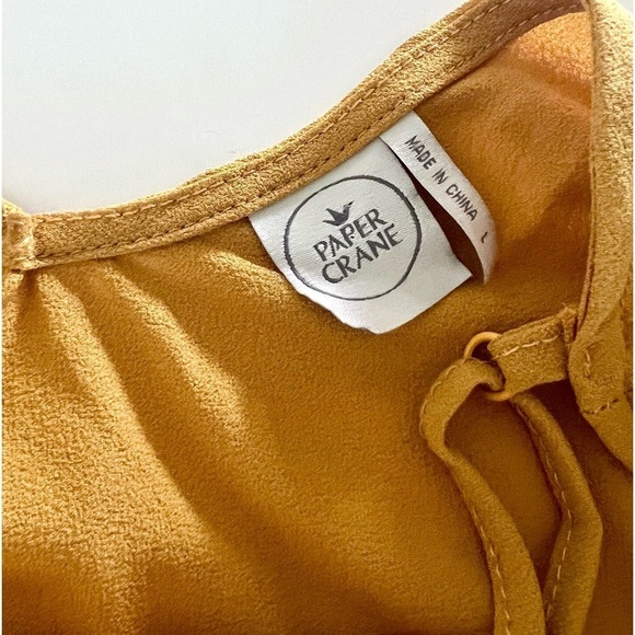 Paper Crane Mustard Yellow Cold Shoulder Long Sleeve Blouse Size Large - Picture 7 of 7